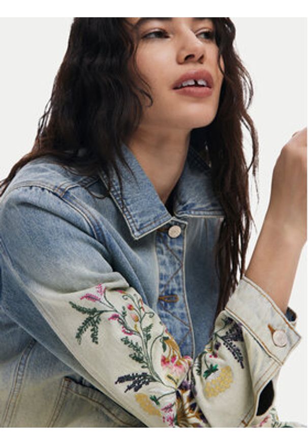 Desigual Kurtka jeansowa Houston 25SWED06 Niebieski Regular Fit. Kolor: niebieski. Materiał: bawełna