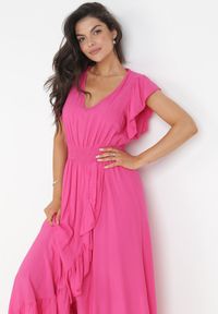 Born2be - Fuksjowa Wiskozowa Sukienka z Kopertowym Dołem i Dekoltem Lail. Kolor: różowy. Materiał: wiskoza. Typ sukienki: kopertowe #2