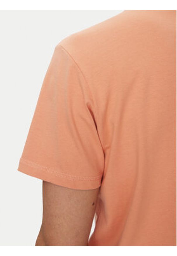 Guess T-Shirt M5GI16 K8FQ4 Pomarańczowy Regular Fit. Kolor: pomarańczowy. Materiał: bawełna