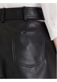 Morgan Szorty z imitacji skóry 242-SHOANE Czarny Slim Fit. Kolor: czarny. Materiał: skóra #3