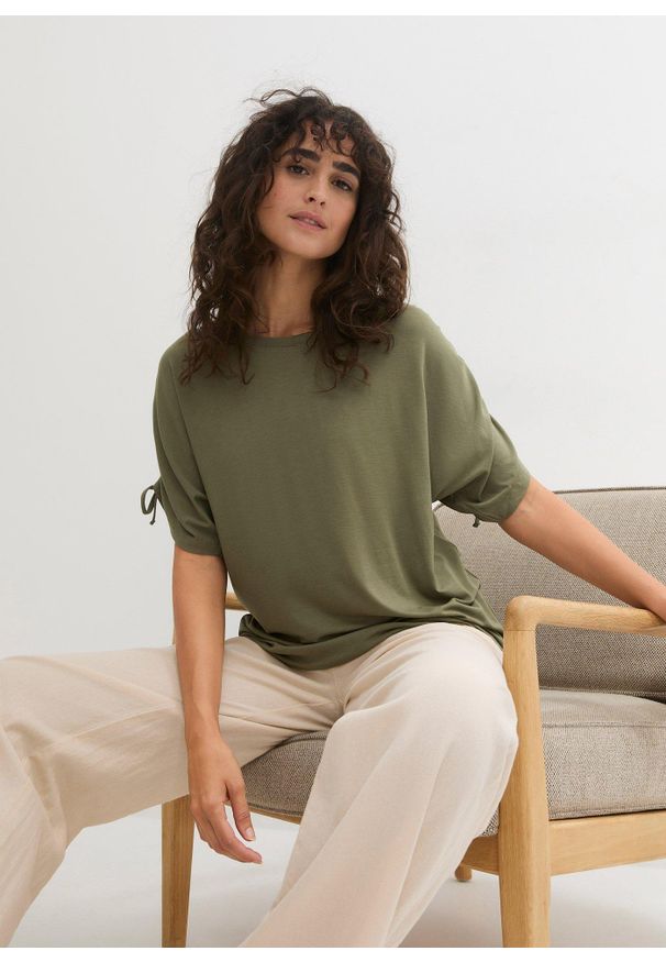 bonprix - T-shirt z lejącej wiskozy. Kolor: zielony. Materiał: wiskoza