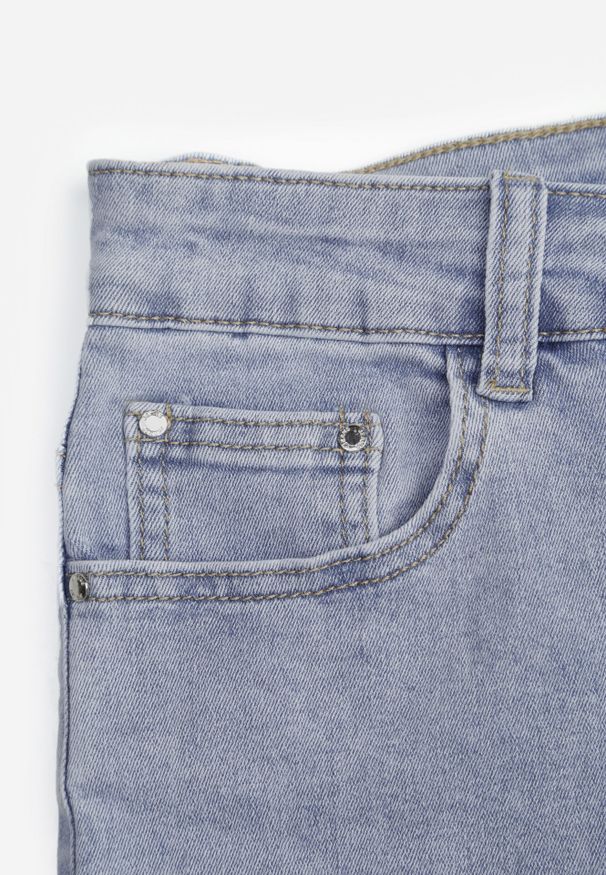 Born2be - Niebieskie Jeansowe Klasyczne Szorty z Bawełną i Wysokim Stanem Nelindra. Okazja: na co dzień. Stan: podwyższony. Kolor: niebieski. Materiał: bawełna, jeans. Sezon: lato. Styl: klasyczny