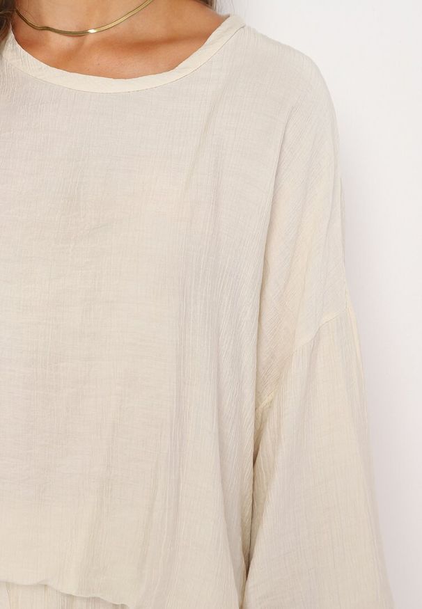 Born2be - Beżowy Wiskozowy Komplet Szerokie Spodnie z Gumką w Talii Góra o Kroju Nietoperza Odrina. Kolor: beżowy. Materiał: wiskoza