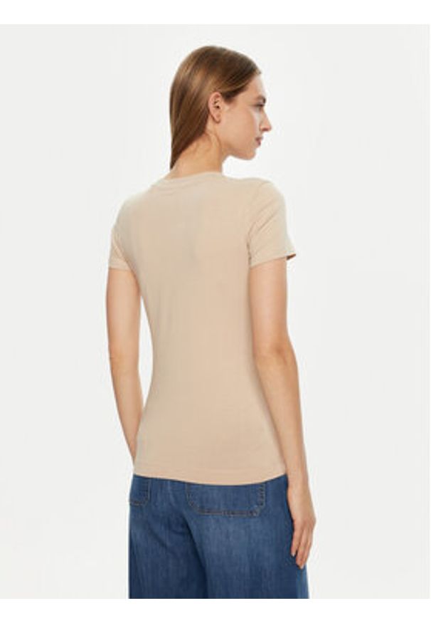 Guess T-Shirt W5RI11 J1314 Beżowy Regular Fit. Kolor: beżowy. Materiał: bawełna