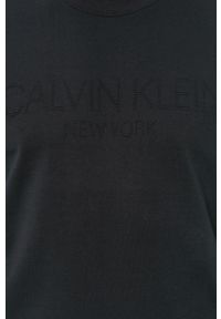 Calvin Klein - Bluza. Okazja: na co dzień. Kolor: czarny. Materiał: dzianina. Wzór: gładki. Styl: casual #5