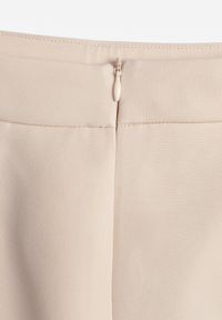 Renee - Beżowa Ołówkowa Spódnica VICES w Stylu Basic Fretima. Okazja: na co dzień. Kolor: beżowy. Materiał: dzianina. Styl: casual, elegancki #3