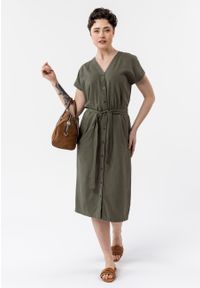 Volcano - Sukienka z lnem G-SUNRAY. Okazja: na co dzień. Typ kołnierza: dekolt w serek. Materiał: len. Sezon: lato. Typ sukienki: szmizjerki, proste. Styl: casual, klasyczny #1