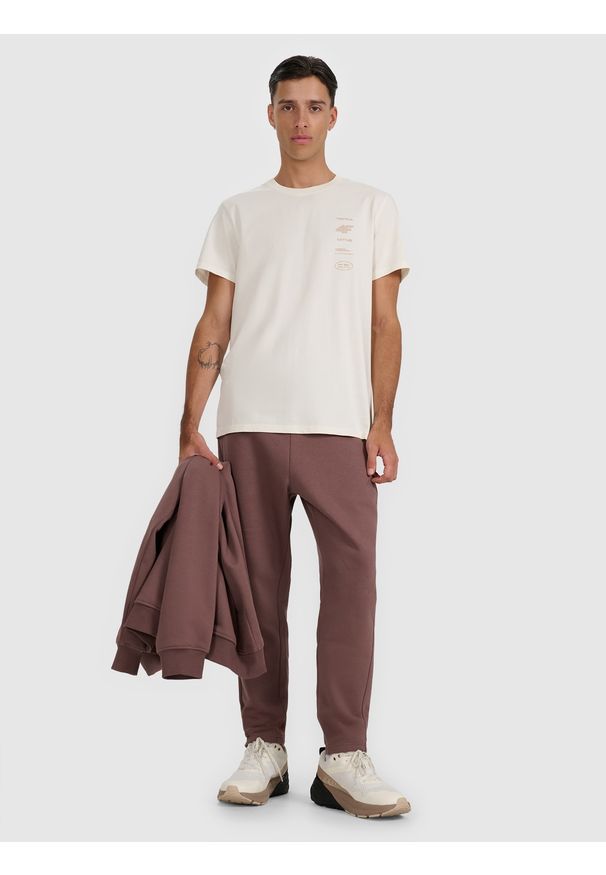 4f - 4F T-shirt regular z nadrukiem męski - beżowy S. Okazja: na co dzień. Kolor: beżowy. Materiał: bawełna. Długość: długie. Wzór: nadruk. Styl: casual