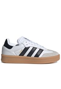 Adidas - Buty unisex adidas Originals Samba XLG IE1377 - białe. Zapięcie: sznurówki. Kolor: biały. Materiał: guma, skóra. Szerokość cholewki: normalna. Sezon: lato. Sport: piłka nożna #1
