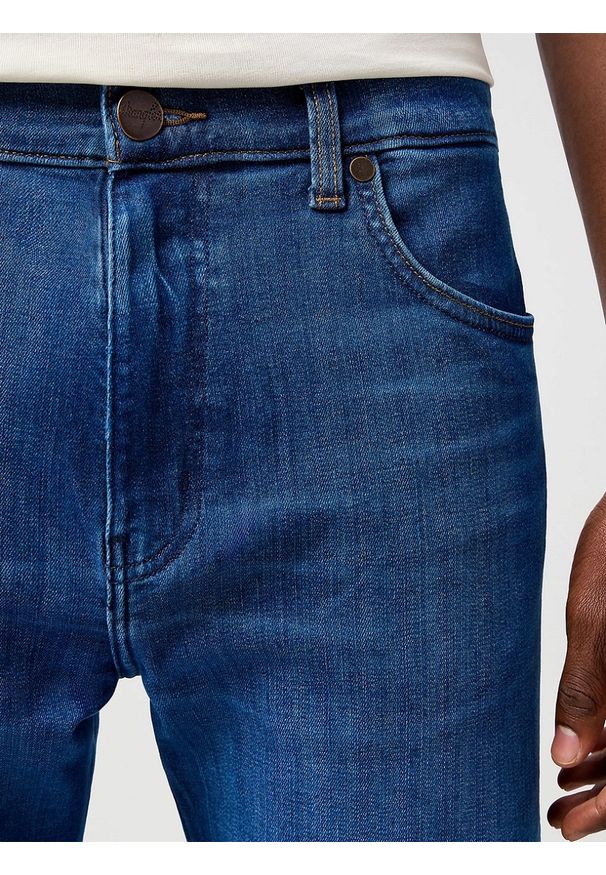 Wrangler - MESKIE SPODNIE JEANSOWE WRANGLER FRONTIER DIGITAL BLUE 112362454