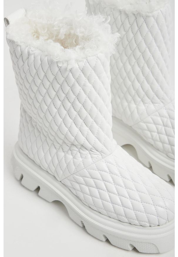 Casadei - Śniegowce damskie skórzane CASADEI. Materiał: skóra