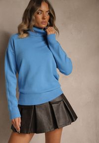 Renee - Niebieski Golf z Dodatkiem Kaszmiru z Przeszyciami po Bokach Avenella. Okazja: na spotkanie biznesowe. Typ kołnierza: golf. Kolor: niebieski. Materiał: kaszmir. Styl: elegancki, biznesowy, klasyczny