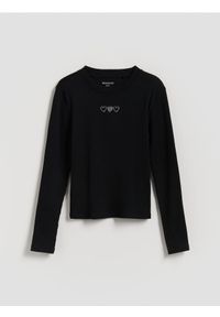 Reserved - Prążkowana bluzka z aplikacją - czarny. Kolor: czarny. Materiał: prążkowany. Wzór: aplikacja #1