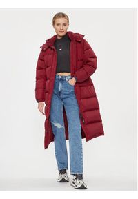 Tommy Jeans Płaszcz zimowy Alaska DW0DW14287 Czerwony Regular Fit. Kolor: czerwony. Materiał: syntetyk. Sezon: zima #8