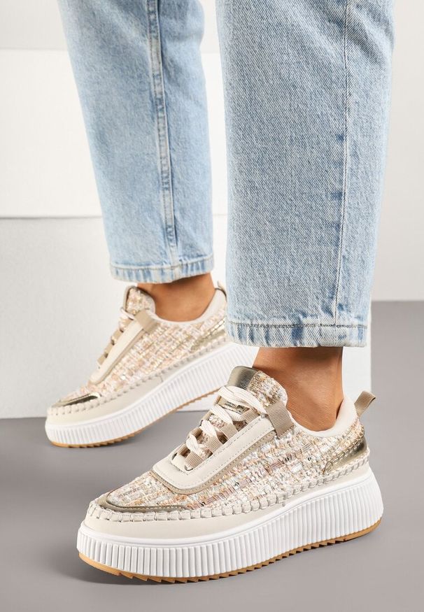 Born2be - Ciemnobeżowe Sneakersy na Grubej Podeszwie Zdobione Tweedem i Przeszyciami Ulamoriela. Okazja: na co dzień. Kolor: beżowy. Materiał: jeans. Wzór: aplikacja