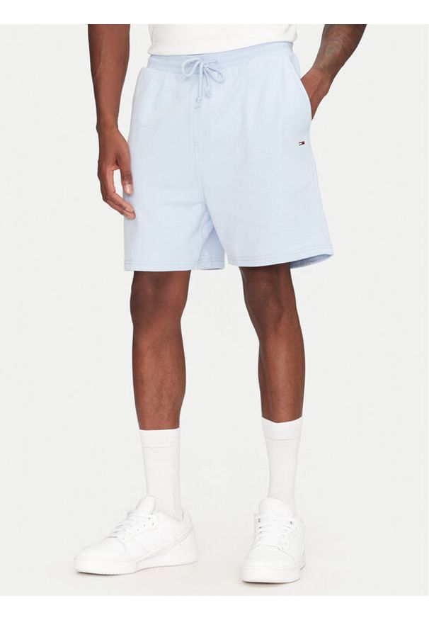 Tommy Jeans Szorty sportowe Entry GraphicDM0DM21369 Błękitny Regular Fit. Kolor: niebieski. Materiał: bawełna. Styl: sportowy