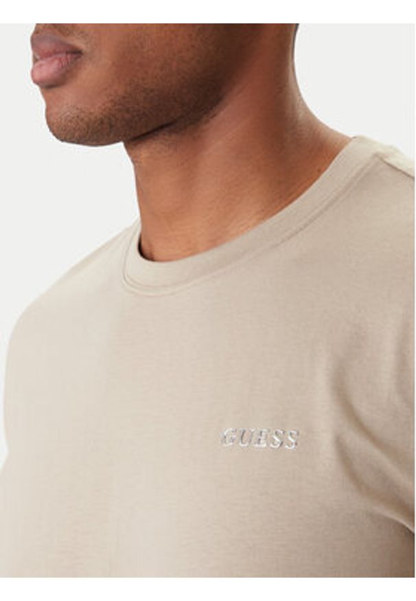 Guess T-Shirt Z6RI17 I3Z14 Beżowy Regular Fit. Kolor: beżowy. Materiał: bawełna