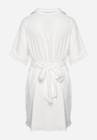 Born2be - Biała Sukienka Menelous. Kolor: biały. Typ sukienki: koszulowe, kopertowe. Styl: elegancki. Długość: mini #7