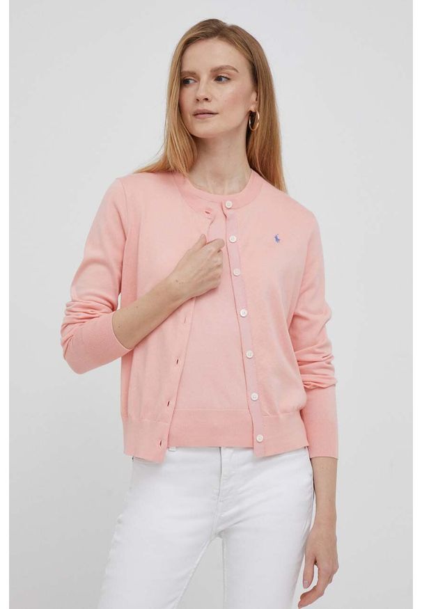 Polo Ralph Lauren kardigan damski kolor pomarańczowy lekki. Okazja: na co dzień. Typ kołnierza: polo. Kolor: pomarańczowy. Materiał: dzianina. Długość rękawa: długi rękaw. Długość: długie. Wzór: gładki. Styl: casual