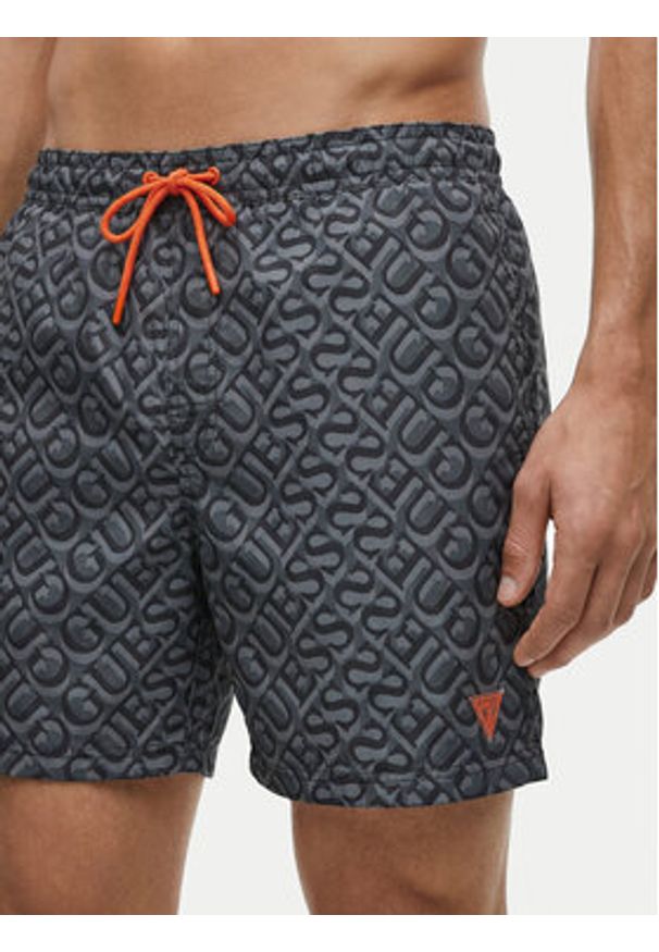 Guess Szorty kąpielowe F6GT27 WG2A2 Szary Regular Fit. Kolor: szary. Materiał: syntetyk
