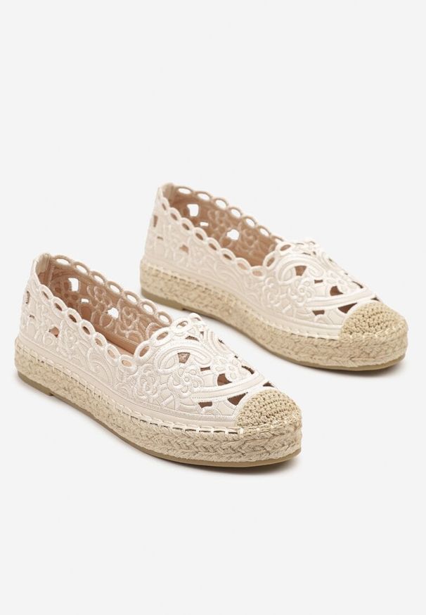 Born2be - Beżowe Espadryle z Plecionką i Ażurowymi Wycięciami z Koronką Janiriss. Okazja: na co dzień, na spacer. Kolor: beżowy. Materiał: koronka. Wzór: ażurowy, koronka. Styl: elegancki, casual