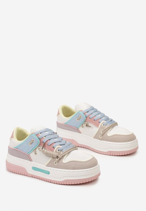 Born2be - Biało-Różowe Sneakersy na Platformie z Ozdobnym Sznurowaniem Awidea. Kolor: biały. Materiał: jeans. Obcas: na platformie