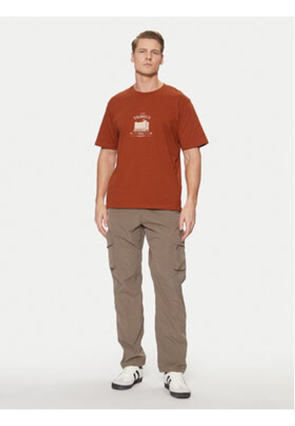 Jack & Jones T-Shirt Boston 12273400 Brązowy Relaxed Fit. Kolor: brązowy. Materiał: bawełna