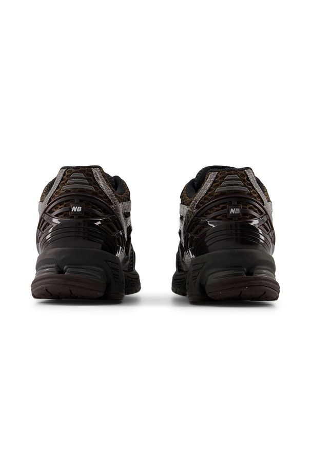 Buty unisex New Balance U19062NQ – brązowe. Kolor: brązowy. Materiał: guma, syntetyk, materiał. Szerokość cholewki: normalna. Sport: turystyka piesza