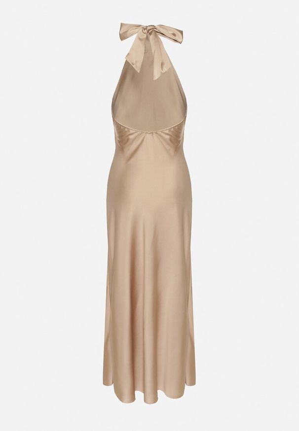 Born2be - Beżowa Satynowa Sukienka Koktajlowa z Dekoltem Halter Annela. Okazja: na co dzień, na imprezę. Typ kołnierza: dekolt halter. Kolor: beżowy. Materiał: satyna. Długość rękawa: bez rękawów. Sezon: lato. Styl: wizytowy