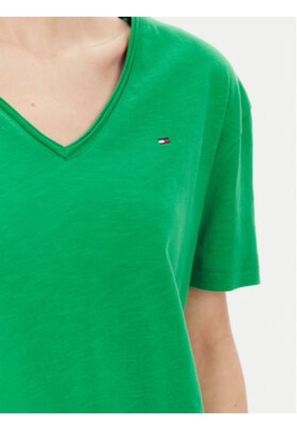 TOMMY HILFIGER - Tommy Hilfiger T-Shirt WW0WW43901 Zielony Relaxed Fit. Kolor: zielony. Materiał: bawełna