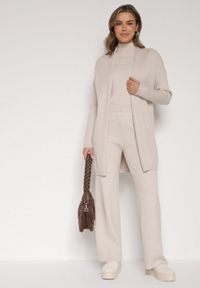 Born2be - Beżowy Dzianinowy Komplet z Wiskozą Spodnie Bluzka z Półgolfem i Kardigan Vetisena. Kolor: beżowy. Materiał: wiskoza, dzianina #1