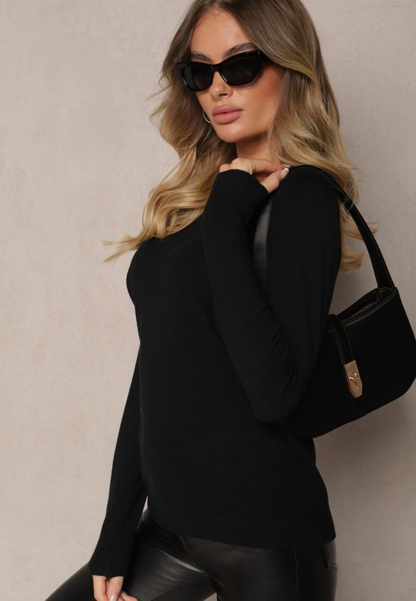 Renee - Czarny Sweter o Klasycznym Kroju Narepea. Kolor: czarny. Styl: klasyczny