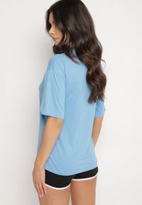 Born2be - Niebiesko-Czarny Komplet T-shirt z Nadrukiem i Szorty z Lamówką Aravonne. Kolor: niebieski. Materiał: materiał. Wzór: nadruk #4