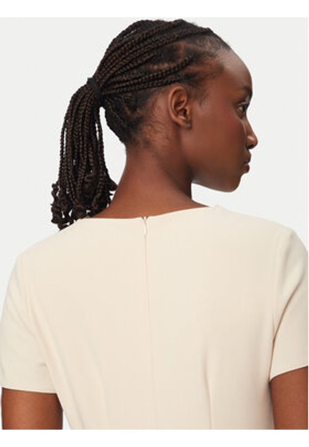 Rinascimento Sukienka koktajlowa CFC0127893003 Beżowy Slim Fit. Kolor: beżowy. Materiał: syntetyk. Styl: wizytowy