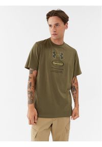 Under Armour T-Shirt Ua Core Novelty Graphic Ss 1380957 Khaki Loose Fit. Kolor: brązowy. Materiał: bawełna