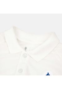 Polo Le Coq Sportif Efro 24 N° 2. Typ kołnierza: polo. Kolor: biały. Materiał: tkanina, poliester. Wzór: haft, aplikacja