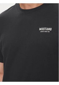 Mustang T-Shirt 1015055 Czarny Regular Fit. Kolor: czarny. Materiał: bawełna #5
