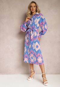 Renee - Niebiesko-Różowa Sukienka Midi o Koszulowym Fasonie Ozdobionym Wzorem w Stylu Etno Thailven. Kolor: niebieski. Wzór: aplikacja. Typ sukienki: koszulowe. Styl: etno. Długość: midi #4