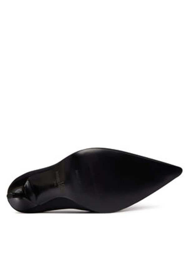 Love Moschino - LOVE MOSCHINO Szpilki JA10299G1OIM0000 Czarny. Kolor: czarny. Materiał: skóra. Obcas: na szpilce