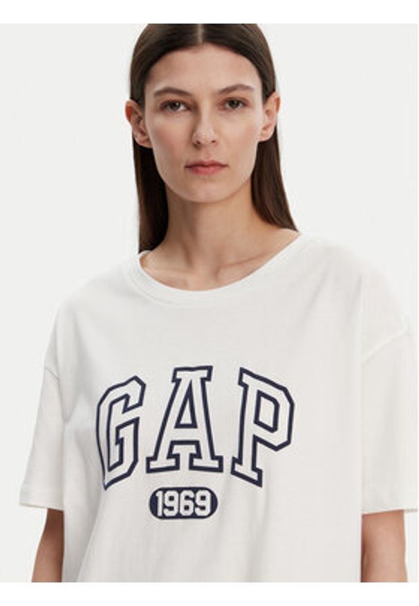 GAP - Gap T-Shirt 407990-04 Biały Regular Fit. Kolor: biały. Materiał: bawełna