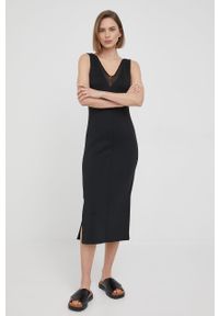 Calvin Klein sukienka kolor czarny midi prosta. Okazja: na co dzień. Kolor: czarny. Materiał: materiał, włókno, dzianina. Długość rękawa: na ramiączkach. Typ sukienki: proste. Styl: casual. Długość: midi