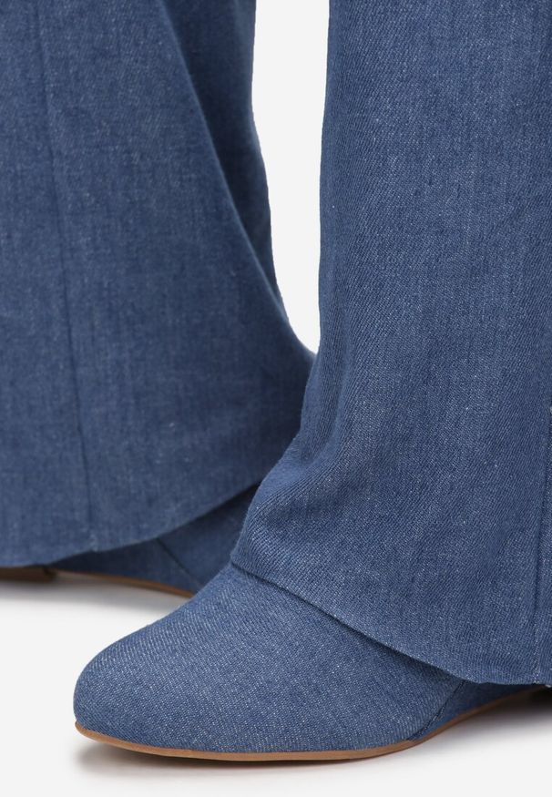 Born2be - Niebieskie Kozaki na Koturnie z Wywiniętą Cholewką Minga. Kolor: niebieski. Szerokość cholewki: normalna. Obcas: na koturnie