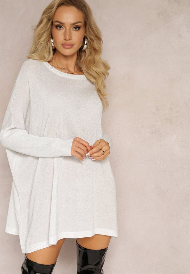 Renee - Biały Sweter Oversize z Delikatną Złotą Nitką Felhana. Kolor: biały. Sezon: zima