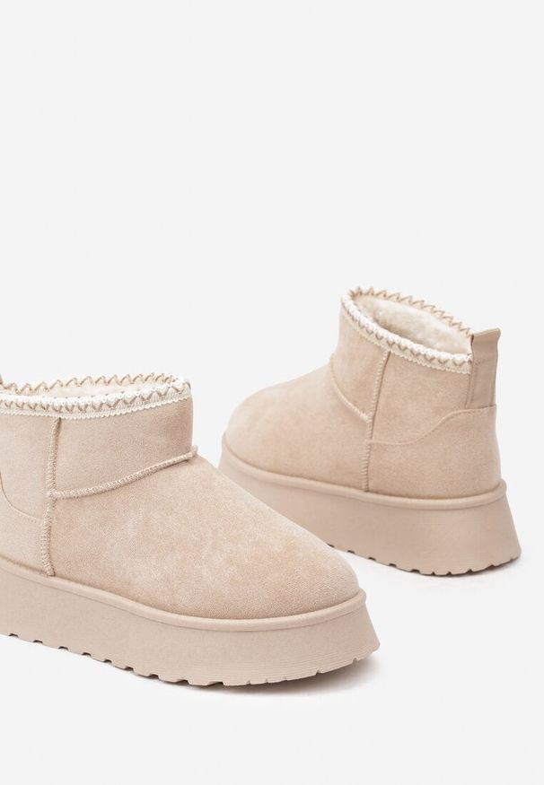 Born2be - Beżowe Śniegowce na Grubej Podeszwie z Ozdobnym Haftem Ceccaria. Okazja: na spacer. Kolor: beżowy. Materiał: jeans. Wzór: haft. Sezon: zima. Styl: elegancki
