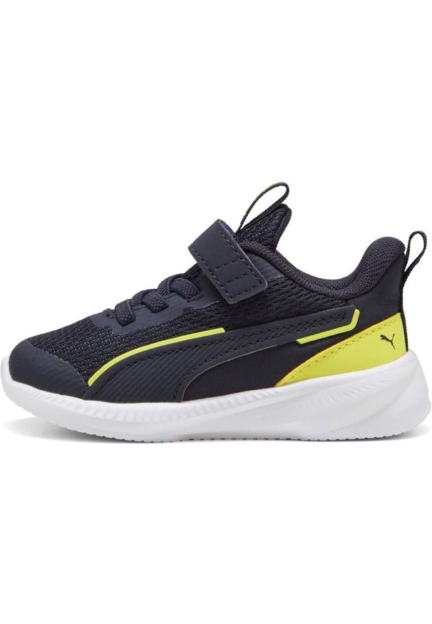 Adidasy Puma Flyer 3 Ac Inf, Dzieci. Okazja: na uczelnię, na co dzień. Zapięcie: rzepy. Kolor: czarny. Materiał: materiał. Sport: turystyka piesza, joga i pilates
