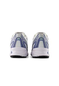 Buty unisex New Balance U7405K9 – białe. Kolor: biały. Materiał: syntetyk, materiał. Szerokość cholewki: normalna. Sezon: lato. Sport: turystyka piesza #2