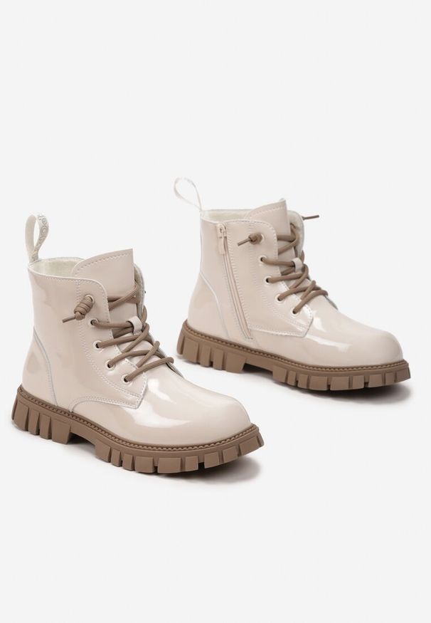 Born2be - Beżowo-Brązowe Botki na Podeszwie z Wycięciami i z Cholewką za Kostkę Varneli. Wysokość cholewki: za kostkę. Kolor: beżowy. Szerokość cholewki: normalna