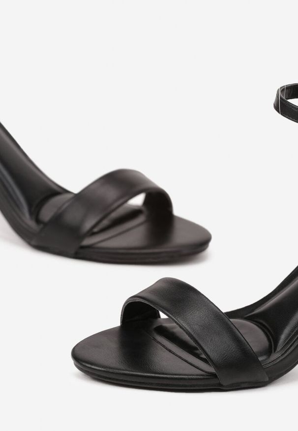 Born2be - Czarne Klasyczne Sandały Vices na Szpilce Galenisse. Okazja: do pracy, na wesele, na spotkanie biznesowe, na co dzień, na ślub cywilny. Kolor: czarny. Obcas: na szpilce. Styl: klasyczny. Wysokość obcasa: średni