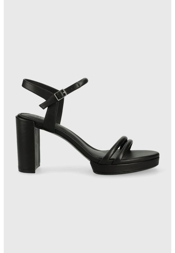 Calvin Klein sandały skórzane kolor czarny. Zapięcie: klamry. Kolor: czarny. Materiał: skóra. Wzór: gładki. Obcas: na obcasie. Wysokość obcasa: średni