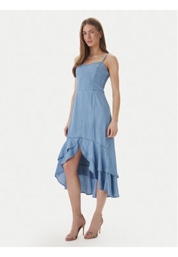 Guess Sukienka jeansowa W6GK89 D0908 Niebieski Slim Fit. Kolor: niebieski. Materiał: lyocell